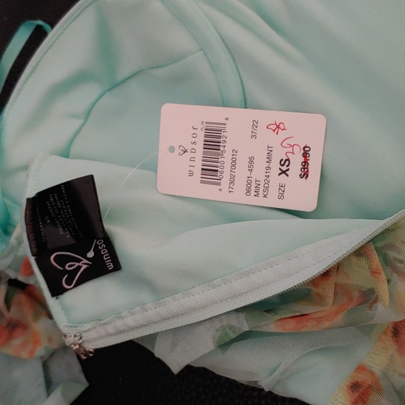 Mint corset top bodysuit with flowered overlay, off shoulder netting Size xs - Picture 3 of 5